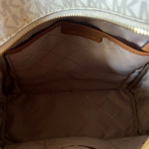 MK backpack - Picture 5 of 7